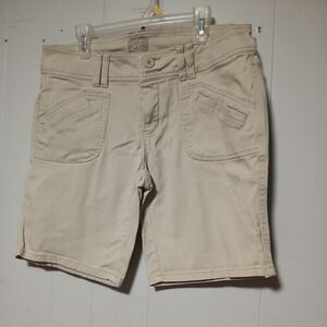 Be Bop brand ladies light tan shorts. Size 11P